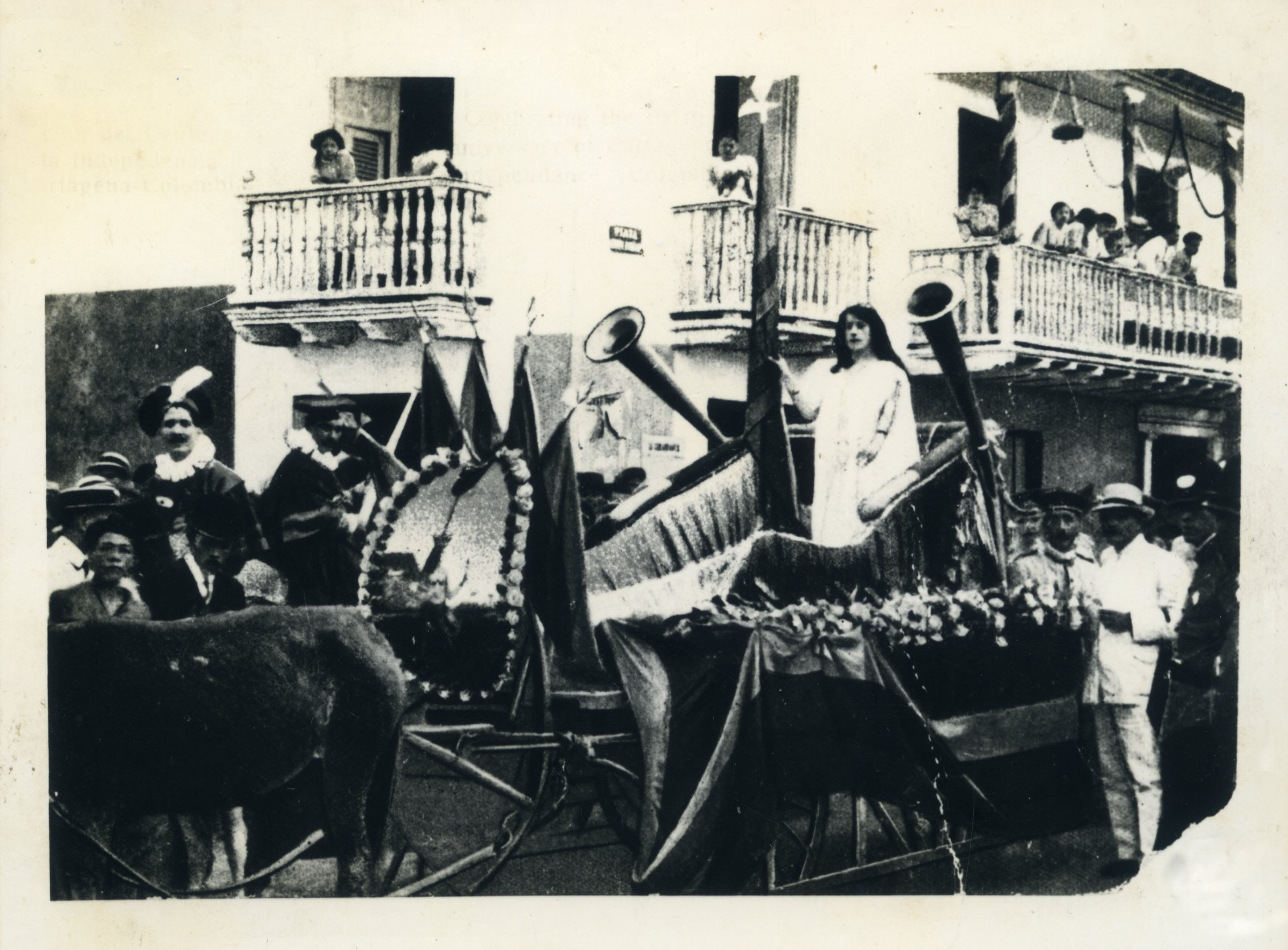 Carro alegórico en el Desfile de Independencia en 1911. 